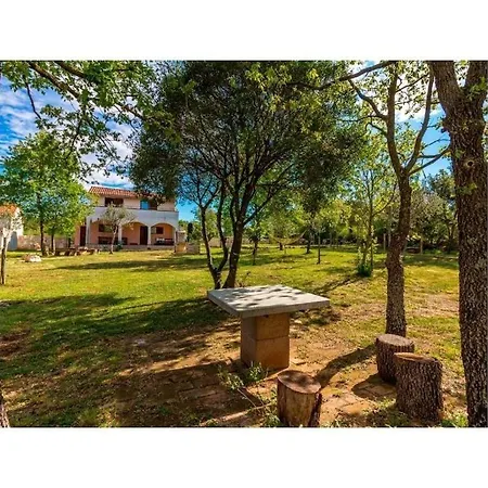 Dom wakacyjny Marmelo Peroj